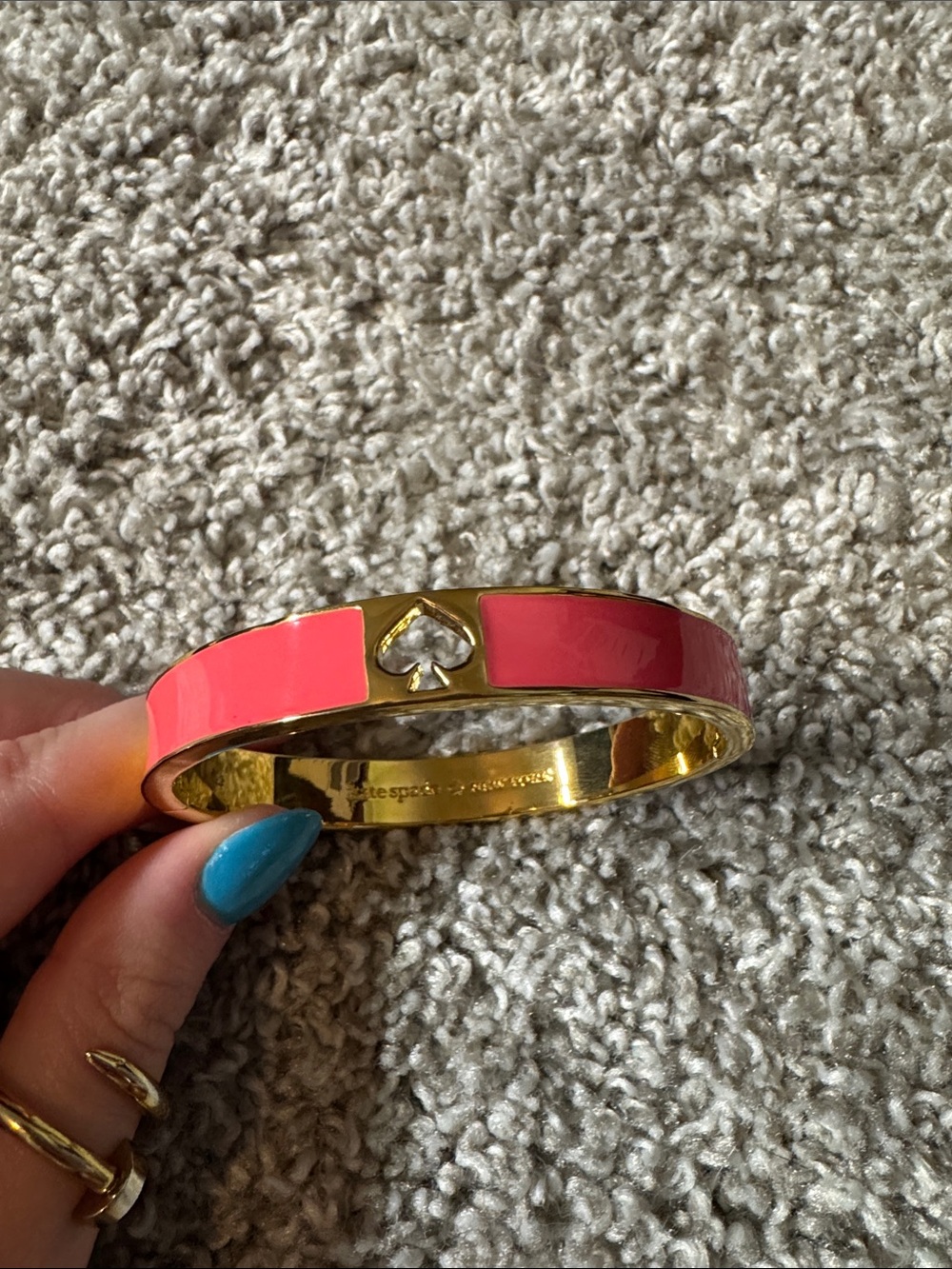 Kate Spade Coral Enamel Gold Spade Bangle Bracelet - Picture 2 of 5